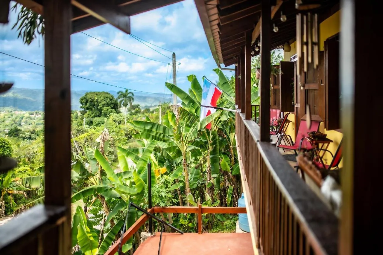 Casa De Campo Vista Hermosa Lares 度假居